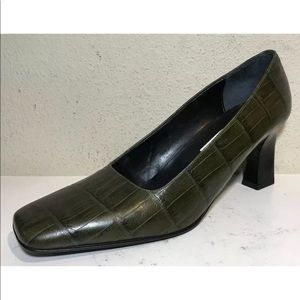 Nordstrom Women Shoes Sz 9.5M Green Leather Italy